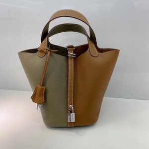 Hermes Handbags 437